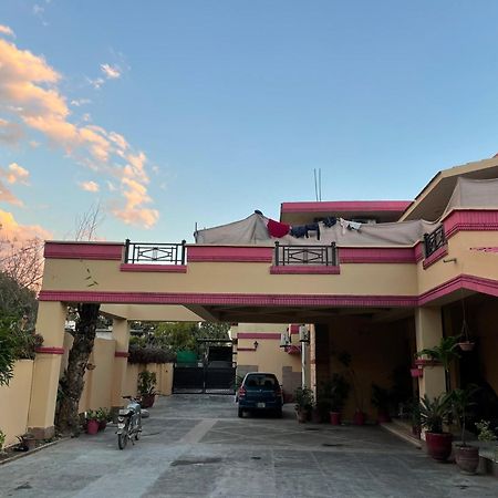 Casa Blanca Boutique Guest House Islamabad Exterior photo