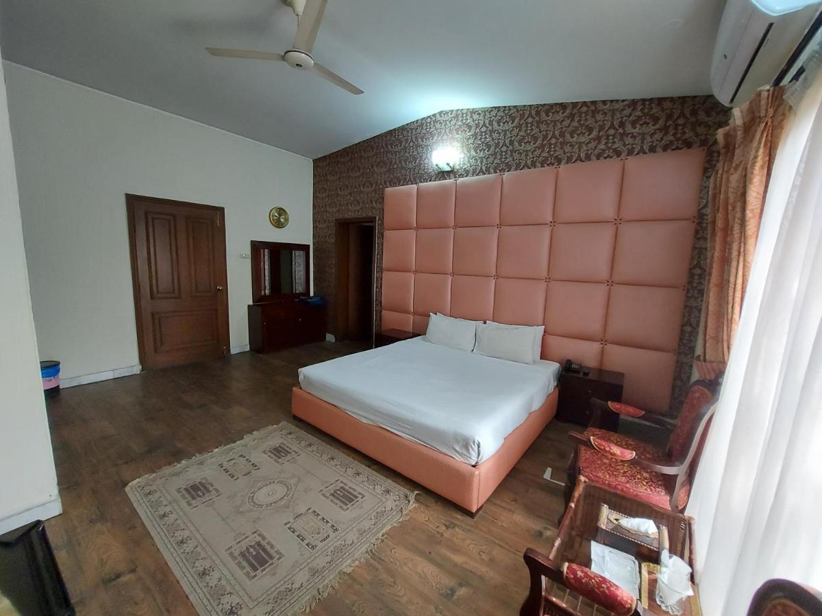 Casa Blanca Boutique Guest House Islamabad Exterior photo