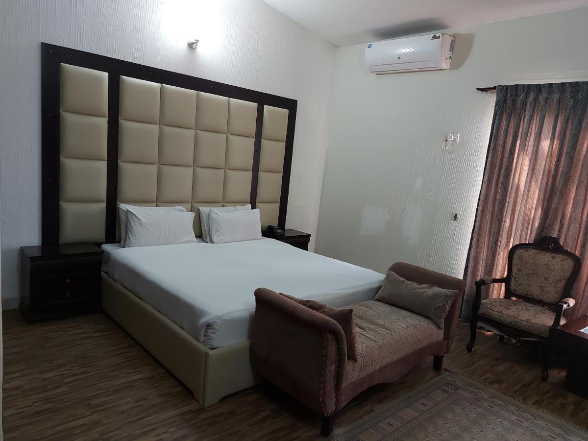 Casa Blanca Boutique Guest House Islamabad Exterior photo