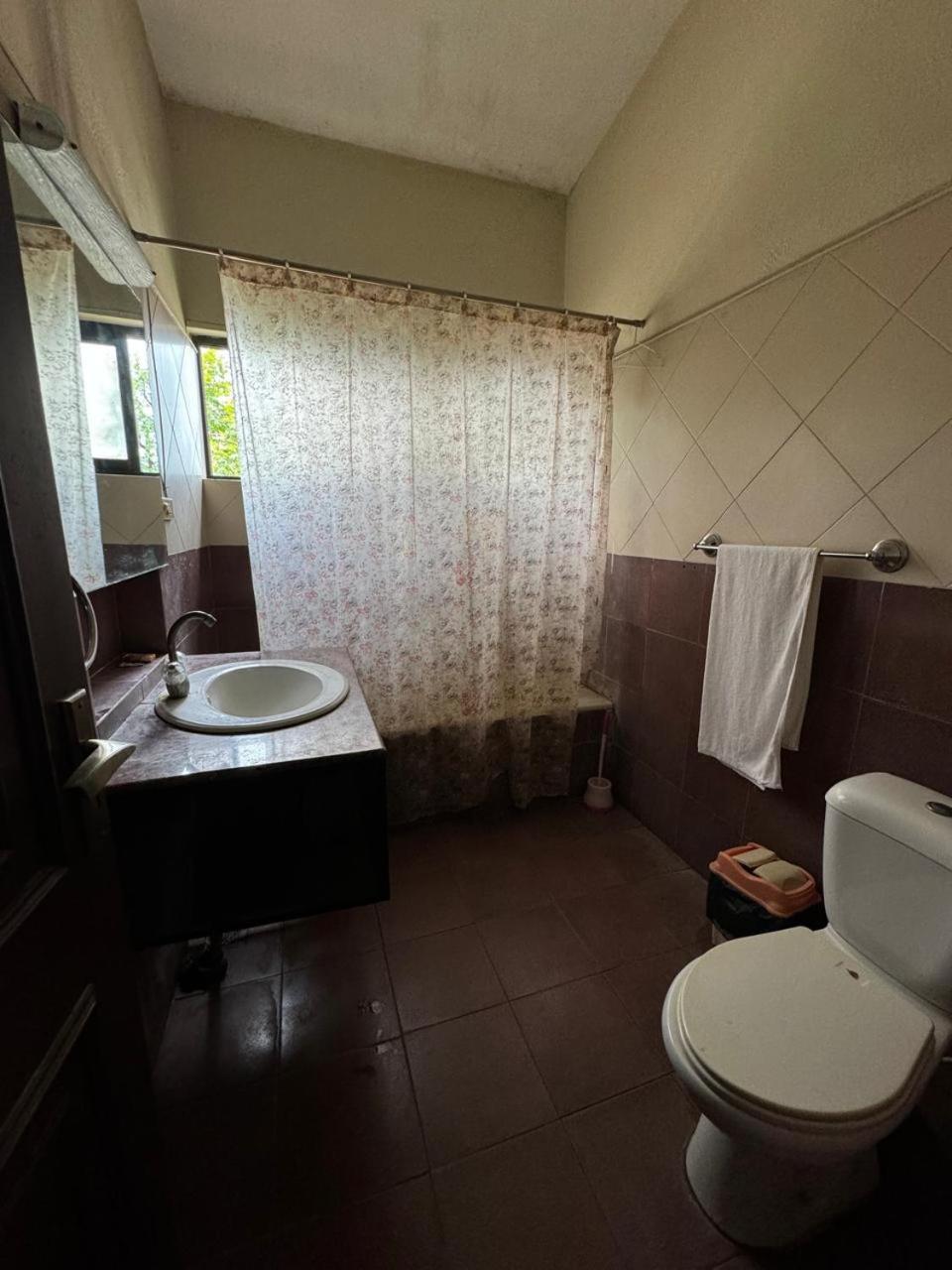 Casa Blanca Boutique Guest House Islamabad Exterior photo